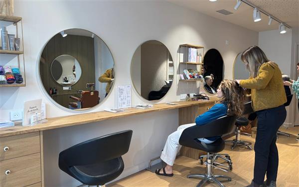 Coiffeur - Au salon Coiffeur - Au salon